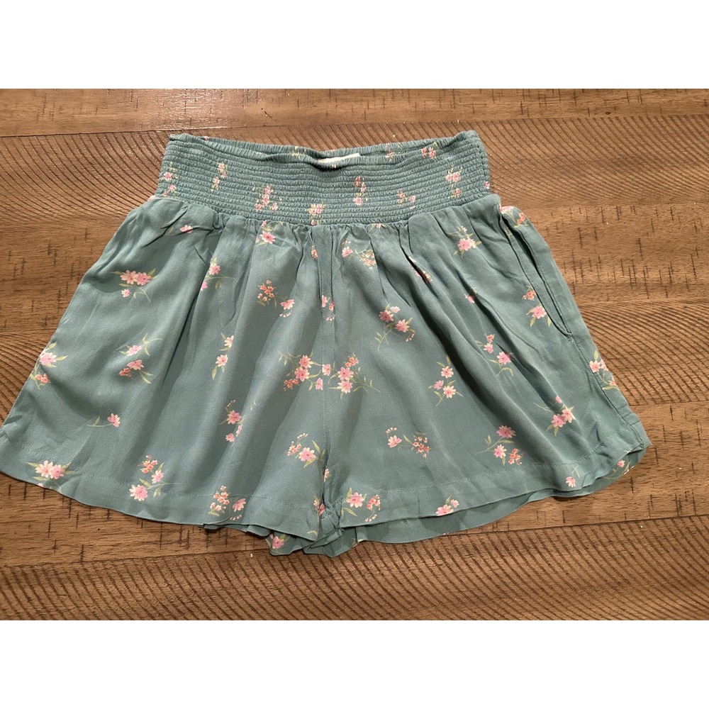American Eagle Boho‎ Floral Smocked High-Waisted Shorts with Pockets - XS